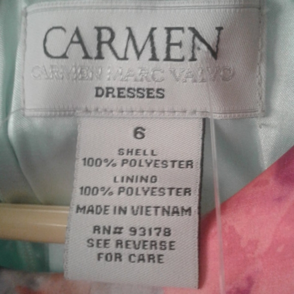 Dress - Picture 2 of 4